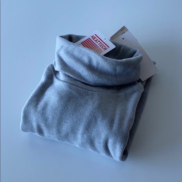 Women’s Uniqlo HEATTECH turtleneck grey - Picture 2 of 6